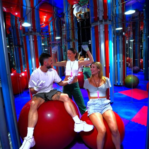 interactive-light-show-indoor-activities-surfers-paradise-infinity-gc